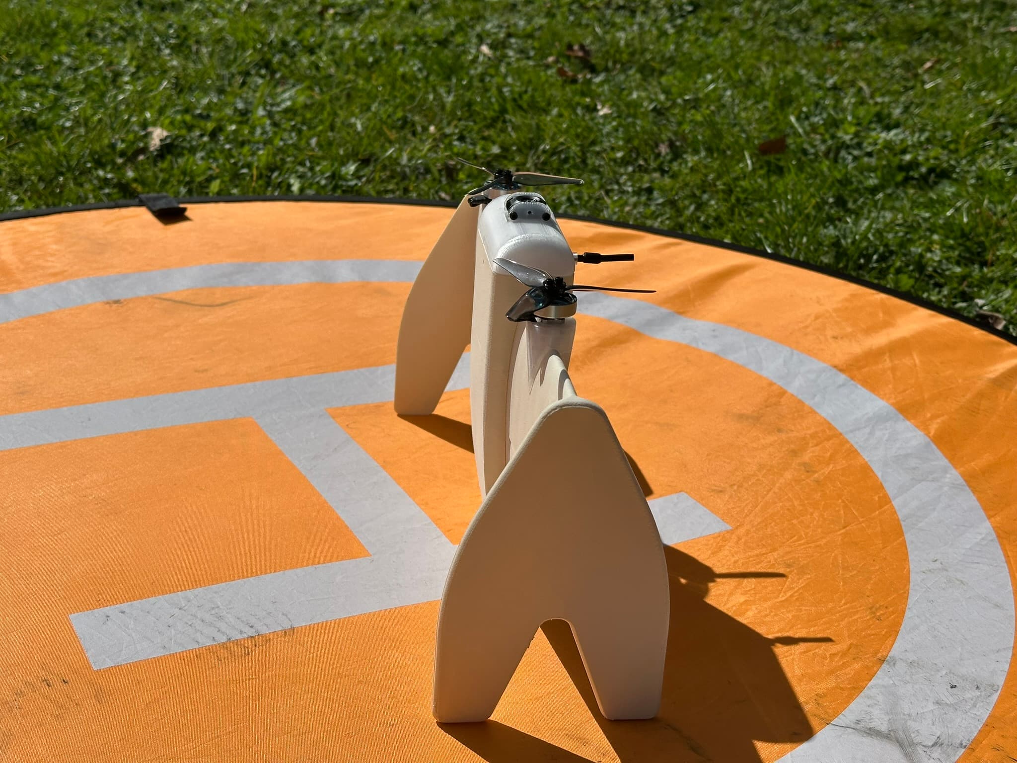 CA320T tailsitter side view on landing pad